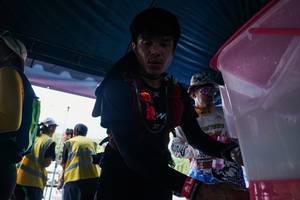 BIB: 
                            <button type="button" onclick="openModal(28159422)" class="btn btn-primary btn-sm float-right btn-popup" data-toggle="modal" data-target=".modal-high-quality">
                        <i class="fas fa-shopping-cart"></i> Add to Cart
                    </button>
                                            <button type="button" onclick="isThisMe(28159422, true)" class="btn btn-success btn-sm float-right btn-popup btn-isme hidden" data-toggle="tooltip" data-placement="bottom" title="นี่คือรูปของคุณใช่ไหม คลิกที่นี่เพื่อเอาเข้าอัลบั้ม">
                        <i class="fas fa-plus"></i> Add to album
                    </button>
                    <button type="button" onclick="isThisMe(28159422, false)" class="btn btn-warning btn-sm float-right btn-popup btn-isnotme hidden">
                        <i class="fas fa-ban"></i> Remove from album
                    </button>